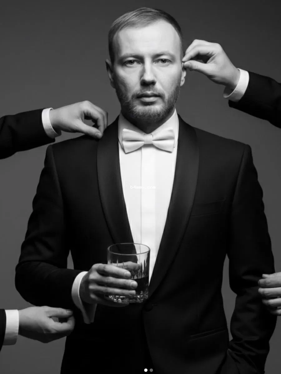 Денис Повалий появился в соцсети 